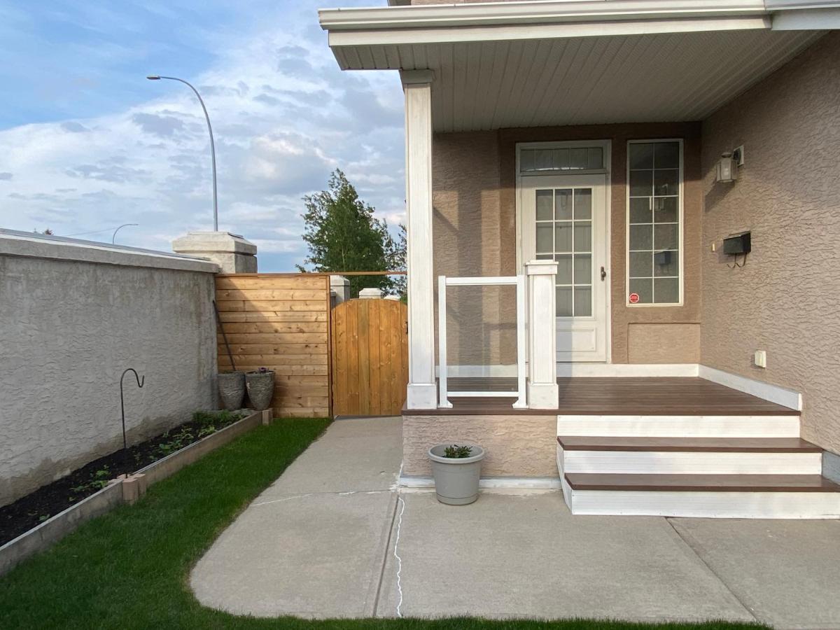 Ming'S Homestay YYC Dış mekan fotoğraf